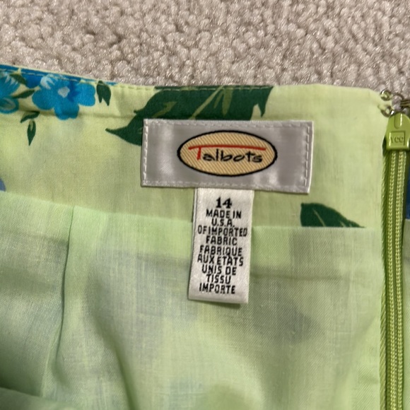 Cotton floral Talbots skirt - Picture 3 of 4